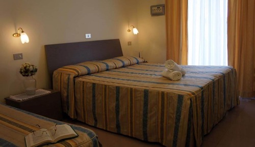 Classic Quadruple Room