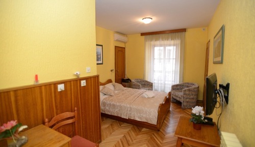 Classic Double Room