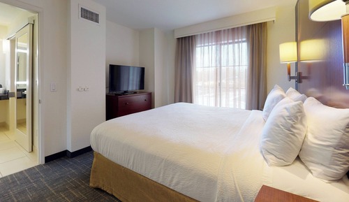 Suite, 1 Bedroom (Mobility Accessible, Tub)