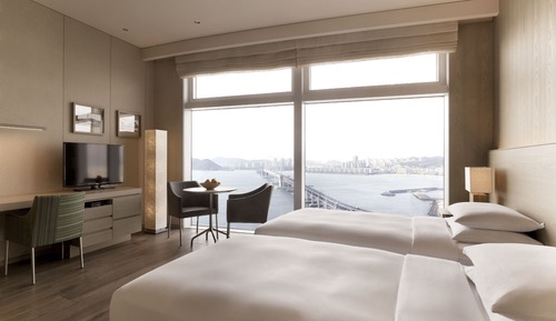 Room, 2 Twin Beds, Ocean View (High Floor)