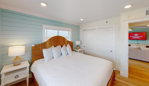 Suite, 1 Bedroom, Bay View (Unit 318)