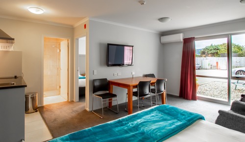 One Bedroom Apartment for up to 4 Adults