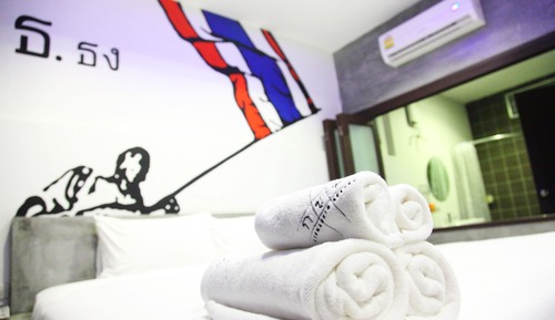 Superior Room, Pool View