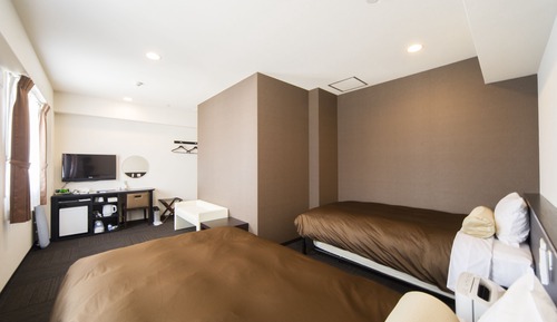 Premiere Twin Room, Smoking (with Unit Bath)
