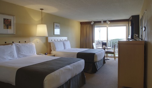 Room, 2 Queen Beds, Beachfront