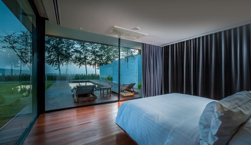 One Bedroom Pool Villa Beachfront