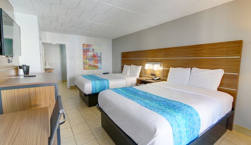 Deluxe Studio, 2 Queen Beds