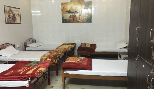 Basic Shared Dormitory, Women only, Non Smoking