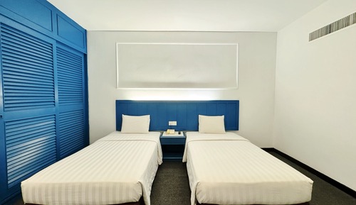 Deluxe Twin Room, 2 Twin Beds, No Windows