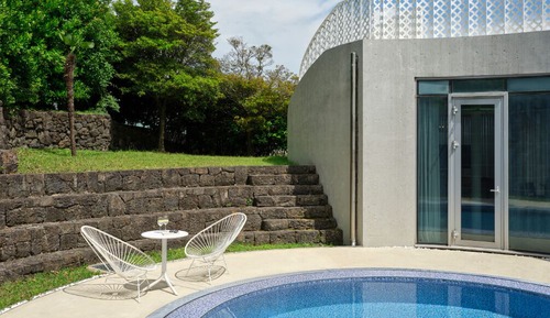 [3 Generation PKG] Dominique Perrault Villa 4 rooms +Breakfast for 8 +MAX BAR +1 Bedding