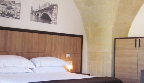 Classic Single Room
