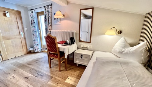 Single Room, Shared Bathroom