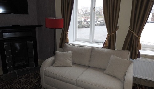 Superior Suite, Ensuite, Harbor View (Room 4 Second Floor)