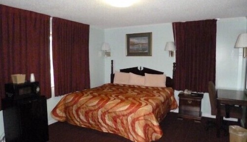 Standard Room, 1 King Bed, Non Smoking