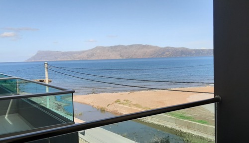 Studio, Partial Sea View