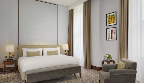 Deluxe Room, 1 King Bed