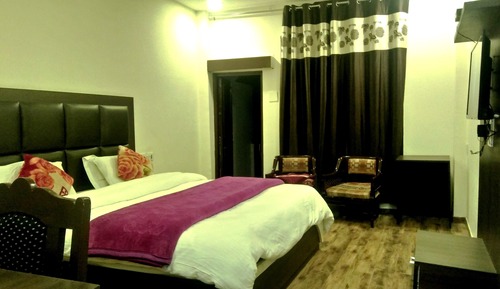 Super Deluxe Room