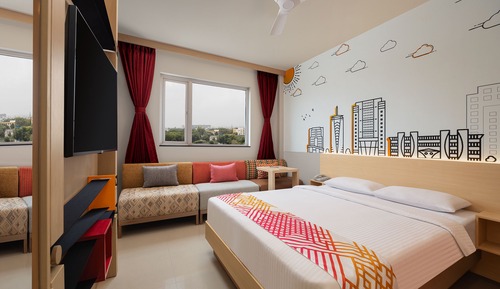 Luxe Queen Room