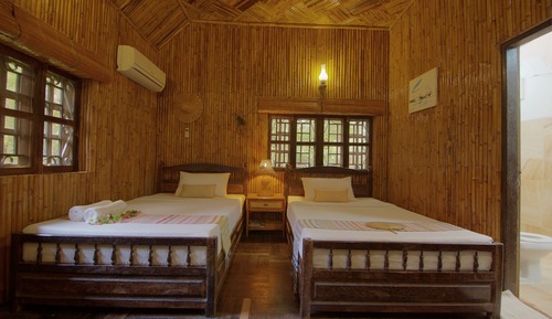 Private Palm Bungalow Twin
