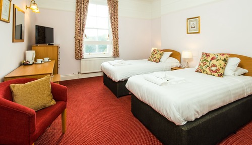 Club Twin Room