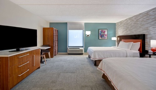 Studio, 2 Queen Beds, Bathtub