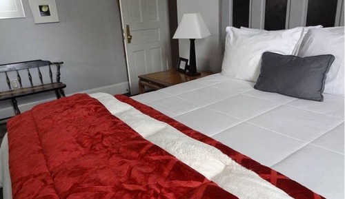 Room, 1 King Bed (4)