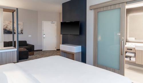 Extended Suite, King, Trundle Bed