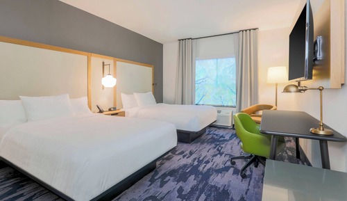 Room, 2 Queen Beds (Mobility Accessible, Tub)