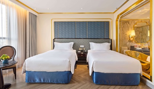 Deluxe Twin Room (Golden)