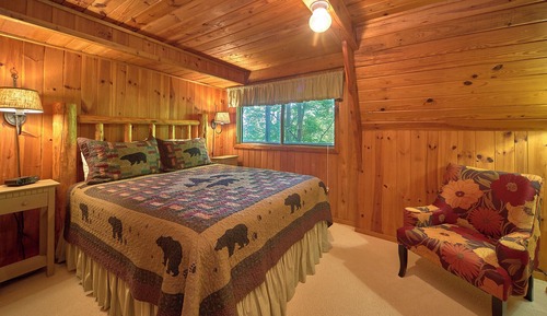 Studio (2 Bedrooms)