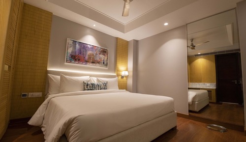 Superior Room, 1 King Bed, Non Smoking