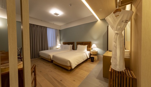 Premium Twin Room