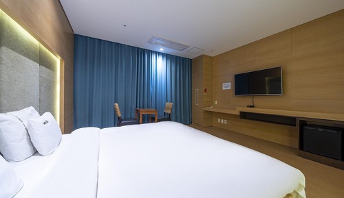 Room (Deluxe Double (Laundry OTT Room Assig)