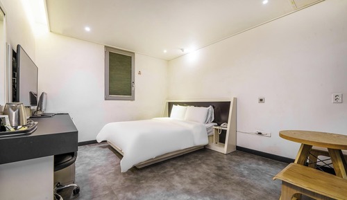 Room (Standard (OTT))