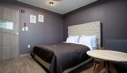 Room (Standard Room 301)
