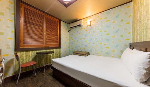 Room (Standard room)