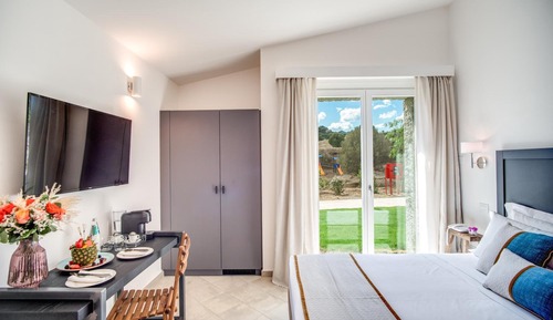 Executive Room