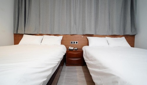 Room (Twin bed B)