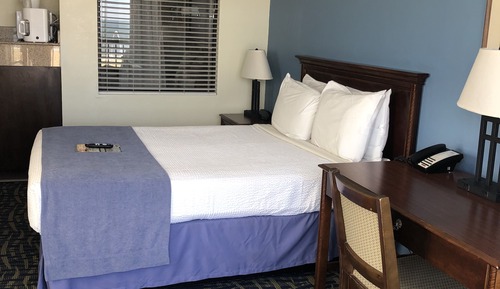 Room, 1 Queen Bed, Jetted Tub