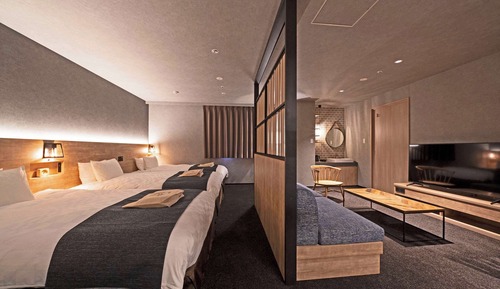 The Around Suite, Quad, Non Smoking
