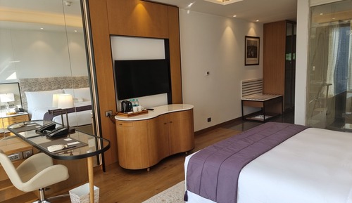 Premier Room