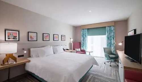 Room, 1 King Bed, Accessible (Hearing)