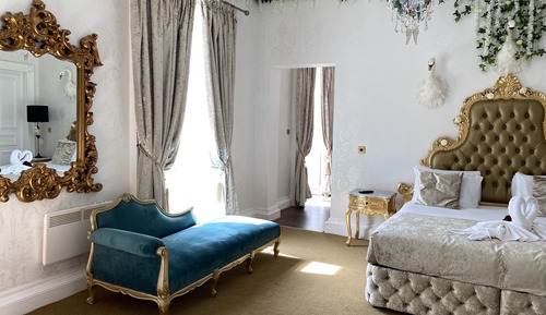 Presidential Room
