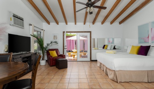 Deluxe Room, 1 King Bed