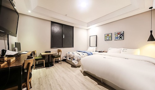 Room (VIP TWIN)
