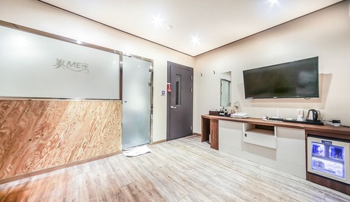 Room (Ondol (for 3 people Netflix (account )