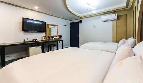 Room (Suite room-Twin)