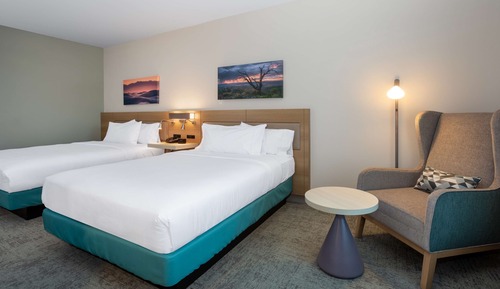 Room, 2 Queen Beds, Mountain View