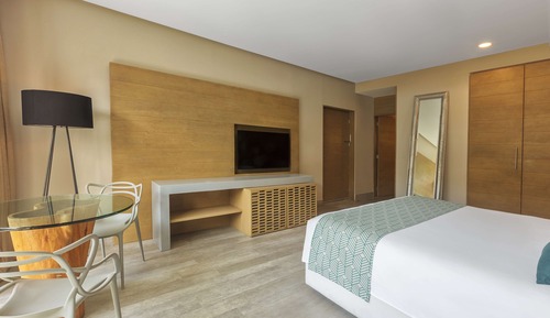 Superior Room, 1 King Bed