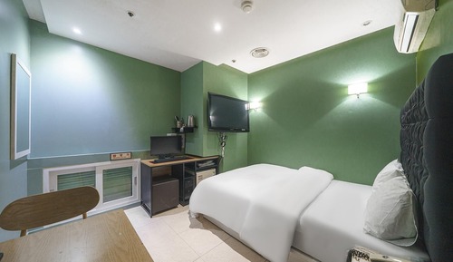 Room (Standard room (free viewing of Netfli)